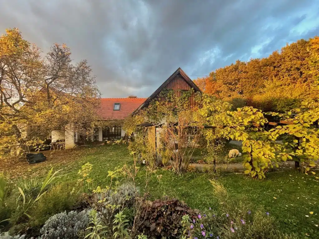 Weltenhof in herbstlichem Glanz für ein Ahnen Retreat
